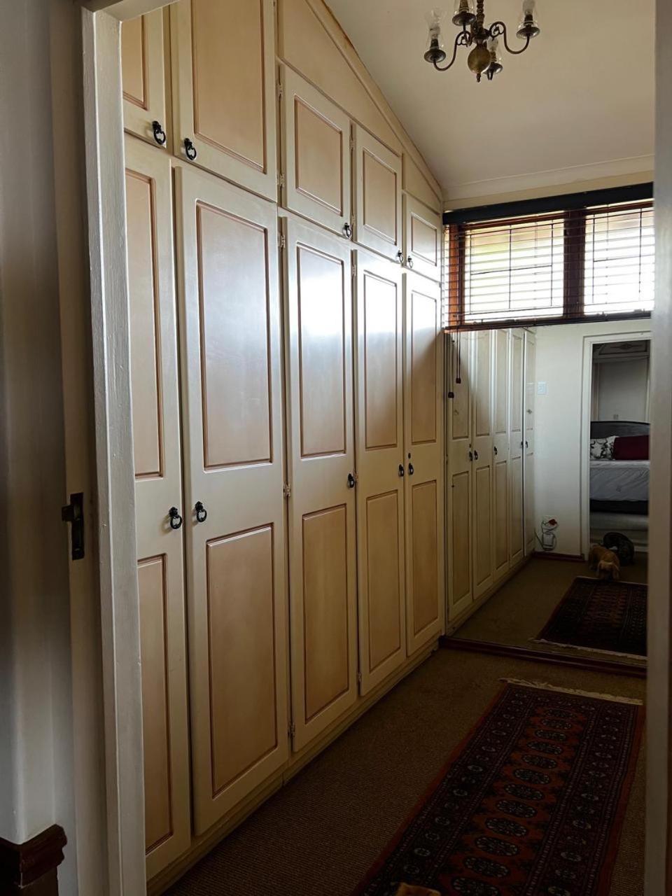 Bleu Bird Guesthouse เดอร์บัน ภายนอก รูปภาพ