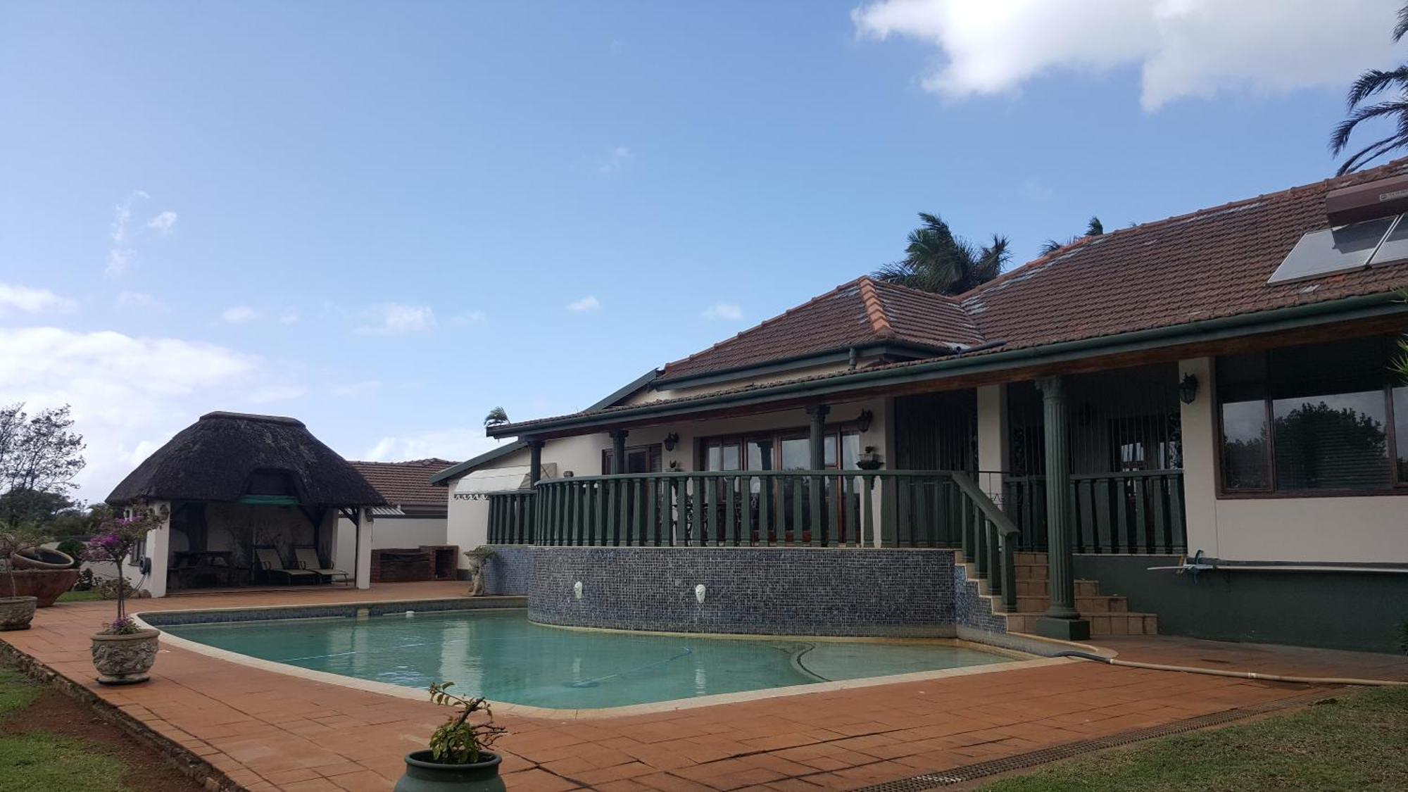 Bleu Bird Guesthouse เดอร์บัน ภายนอก รูปภาพ