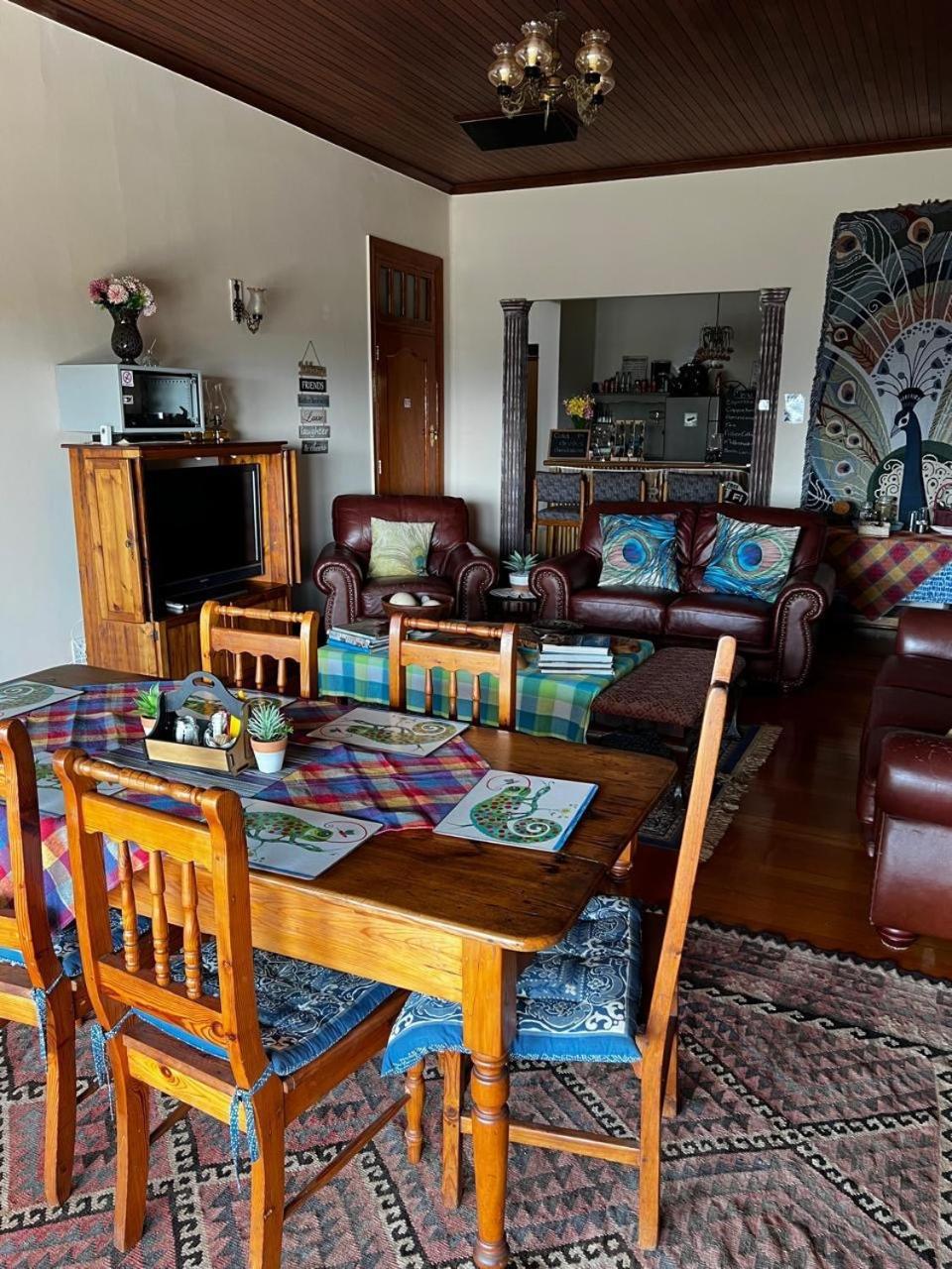 Bleu Bird Guesthouse เดอร์บัน ภายนอก รูปภาพ